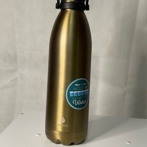 Golden Manna 50oz tall water bottle